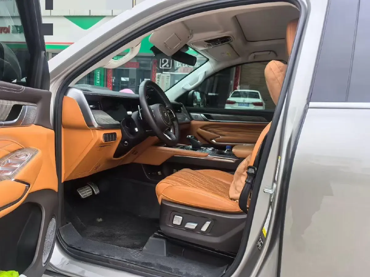 2023 Tank 500 2.0T 252HP L4 9AT PHEV 37.1KWH,autocango,china used car exporter,china ev exporter,chinese used car exporter,chinese used ev exporter