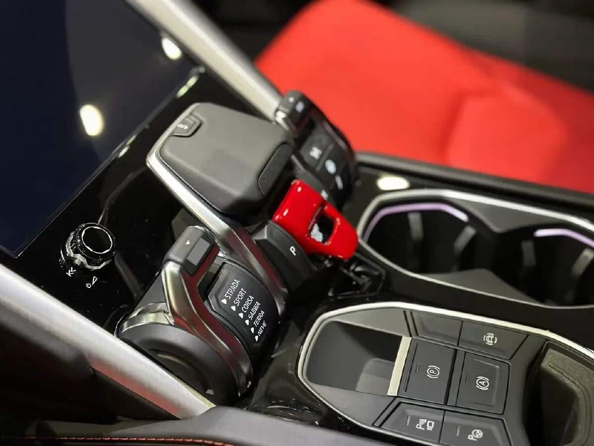 2021 Lamborghini Urus 4.0T 641HP V8 8AT,autocango,china used car exporter,china ev exporter,chinese used car exporter,chinese used ev exporter