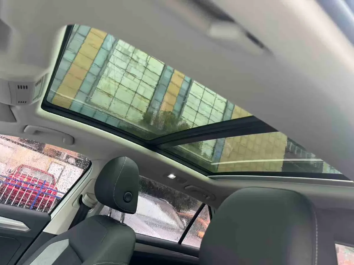 2022 Volkswagen T-Roc 1.4T 150HP L4 7DCT,autocango,china used car exporter,china ev exporter,chinese used car exporter,chinese used ev exporter