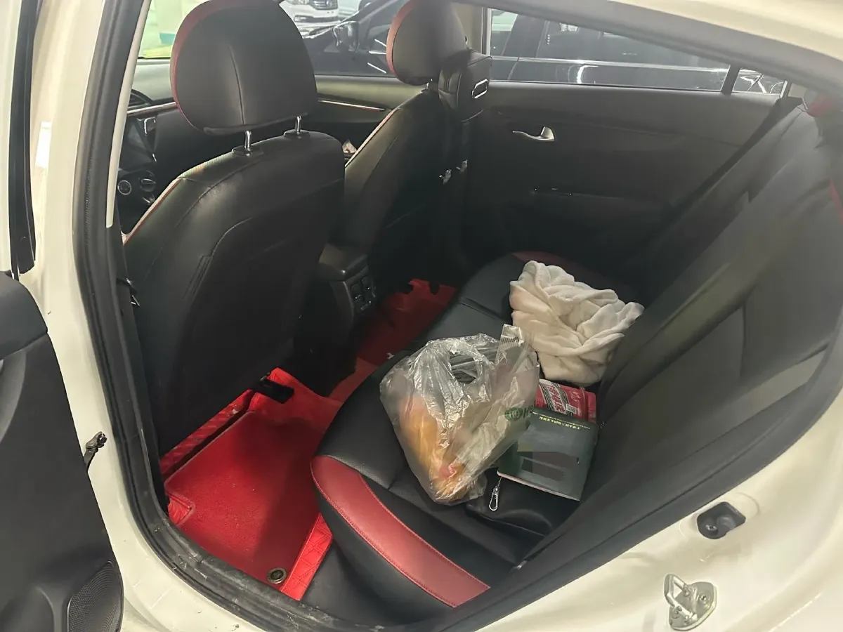 2017 Kia KX Cross 1.4L 100HP L4 6AT,autocango,china used car exporter,china ev exporter,chinese used car exporter,chinese used ev exporter