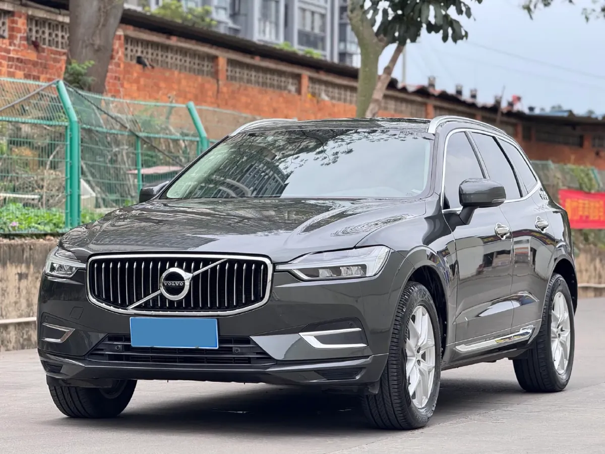 2020 Volvo XC60 2.0T 254HP L4 8AT,autocango,china used car exporter,china ev exporter,chinese used car exporter,chinese used ev exporter
