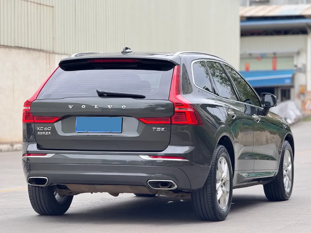 2020 Volvo XC60 2.0T 254HP L4 8AT,autocango,china used car exporter,china ev exporter,chinese used car exporter,chinese used ev exporter