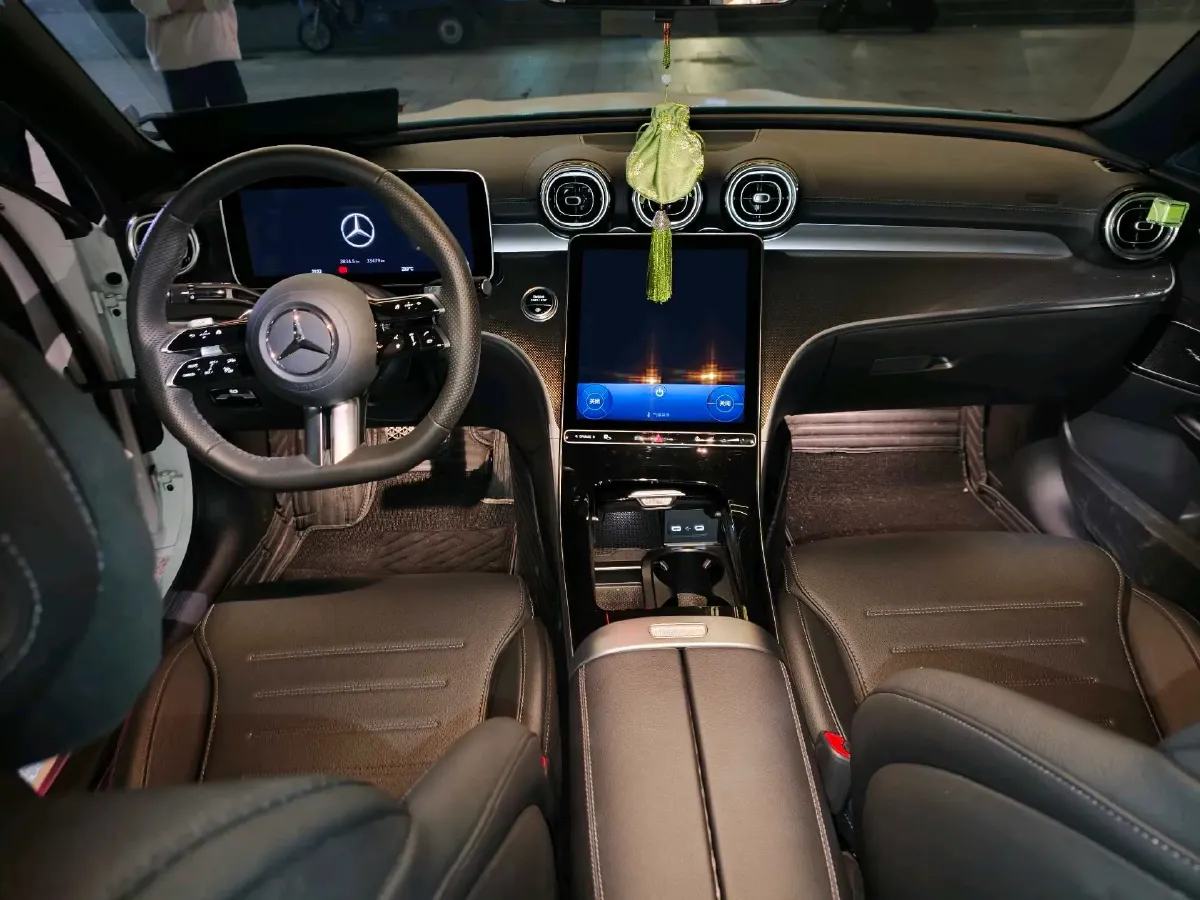 2024 Mercedes-Benz C Class 1.5T 204HP L4 9AT,autocango,china used car exporter,china ev exporter,chinese used car exporter,chinese used ev exporter