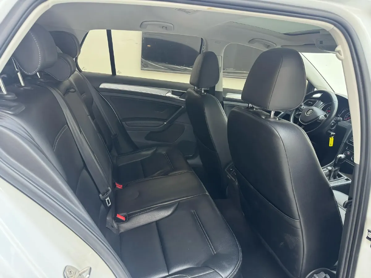 2018 Volkswagen Golf 1.4T 131HP L4 7DCT,autocango,china used car exporter,china ev exporter,chinese used car exporter,chinese used ev exporter