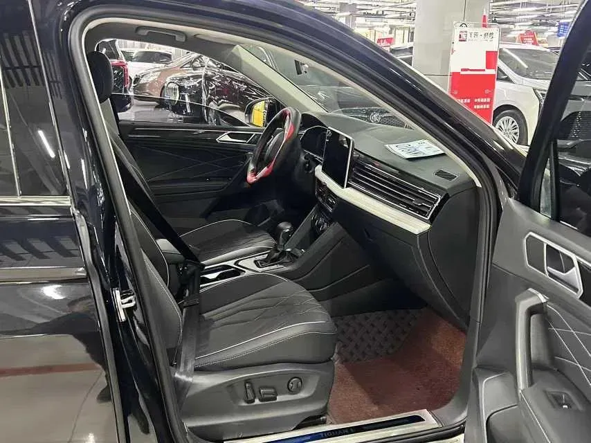 2023 Volkswagen Tiguan L 1.4T 150HP L4 7DCT,autocango,china used car exporter,china ev exporter,chinese used car exporter,chinese used ev exporter