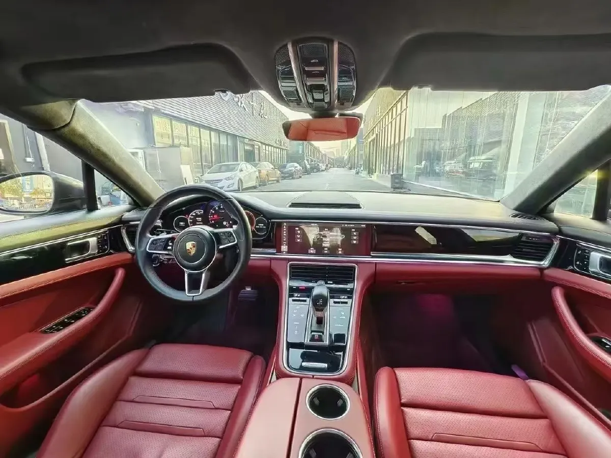 2019 Porsche Panamera 2.9T 330HP V6 8DCT,autocango,china used car exporter,china ev exporter,chinese used car exporter,chinese used ev exporter