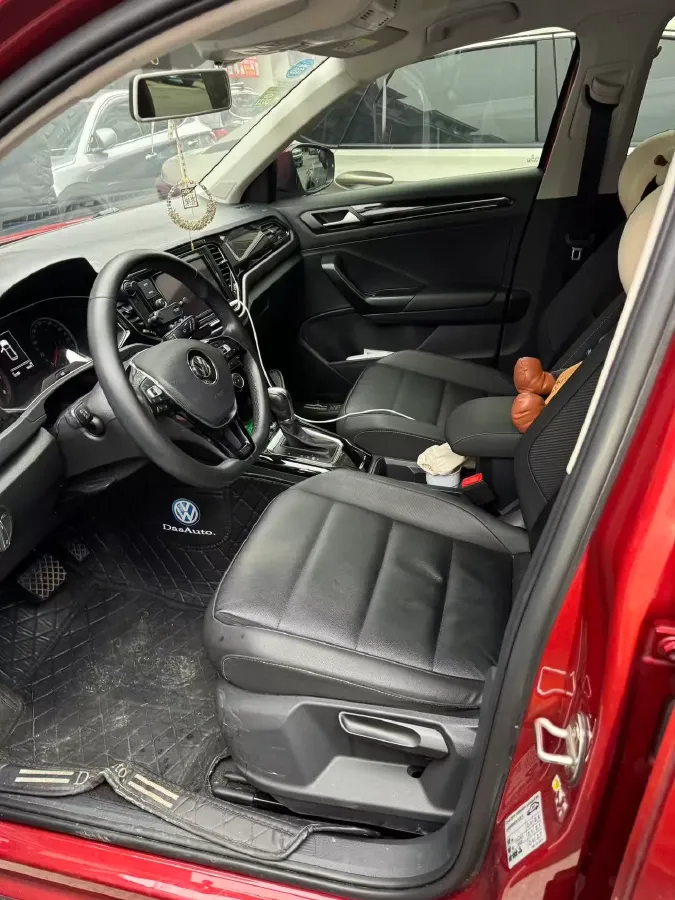 2019 Volkswagen T-Roc 1.4T 150HP L4 7DCT,autocango,china used car exporter,china ev exporter,chinese used car exporter,chinese used ev exporter