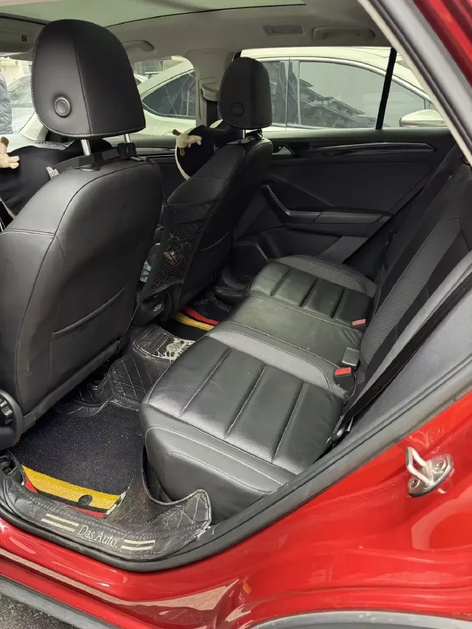 2019 Volkswagen T-Roc 1.4T 150HP L4 7DCT,autocango,china used car exporter,china ev exporter,chinese used car exporter,chinese used ev exporter