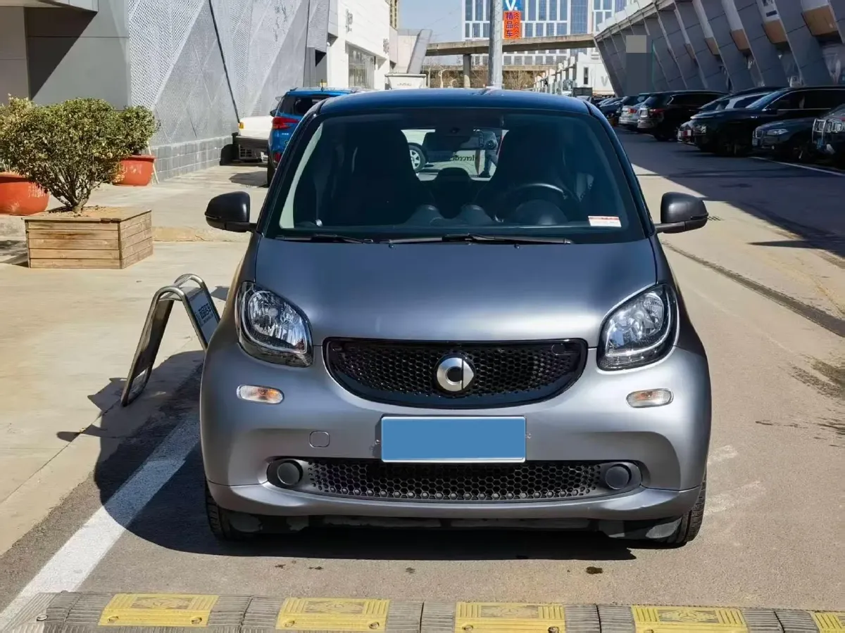 2015 Smart smart fortwo 1.0L 71HP L3 6DCT,autocango,china used car exporter,china ev exporter,chinese used car exporter,chinese used ev exporter