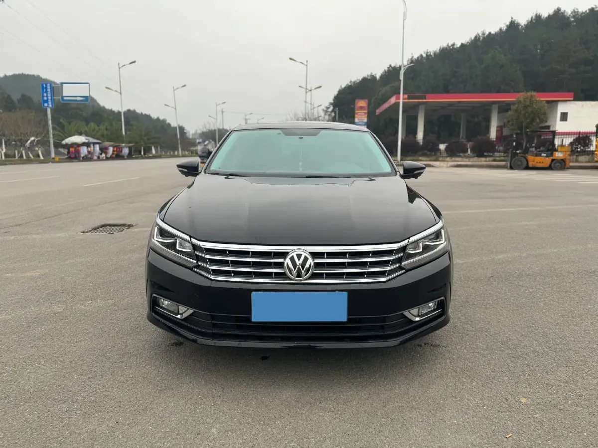 2017 Volkswagen Passat 1.8T 180HP L4 7DCT,autocango,china used car exporter,china ev exporter,chinese used car exporter,chinese used ev exporter