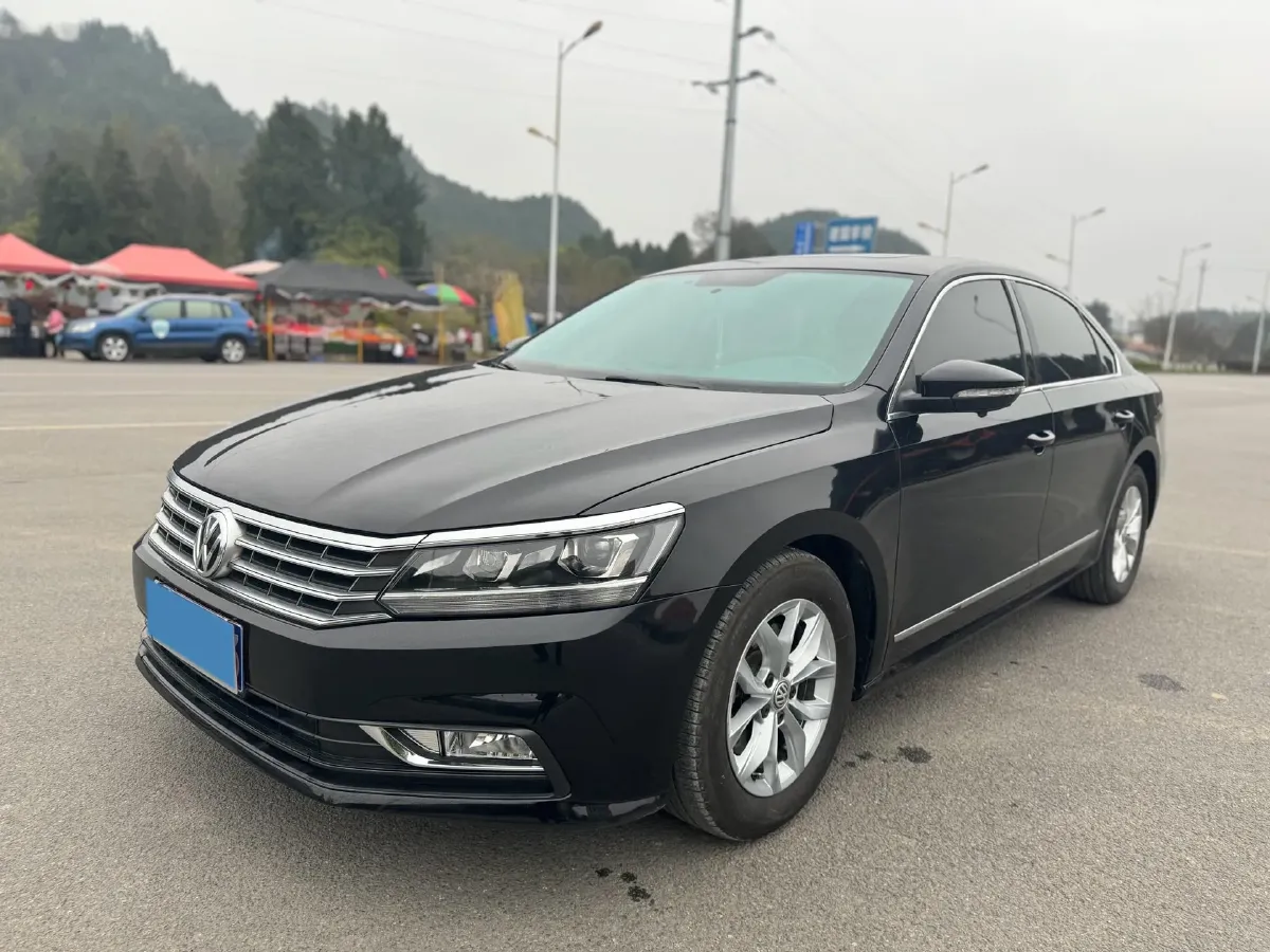 2017 Volkswagen Passat 1.8T 180HP L4 7DCT,autocango,china used car exporter,china ev exporter,chinese used car exporter,chinese used ev exporter