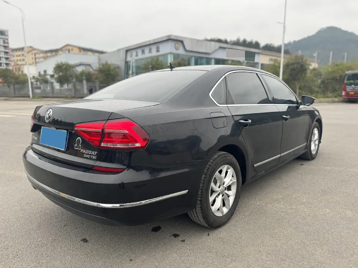 2017 Volkswagen Passat 1.8T 180HP L4 7DCT,autocango,china used car exporter,china ev exporter,chinese used car exporter,chinese used ev exporter