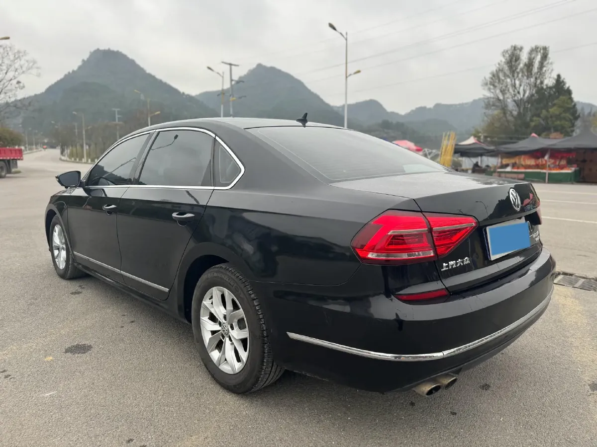 2017 Volkswagen Passat 1.8T 180HP L4 7DCT,autocango,china used car exporter,china ev exporter,chinese used car exporter,chinese used ev exporter