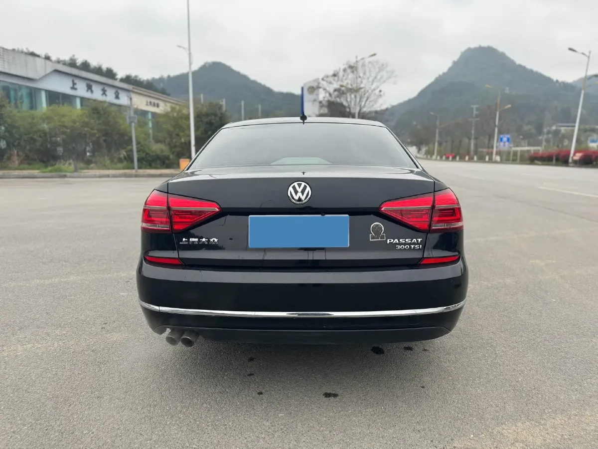 2017 Volkswagen Passat 1.8T 180HP L4 7DCT,autocango,china used car exporter,china ev exporter,chinese used car exporter,chinese used ev exporter