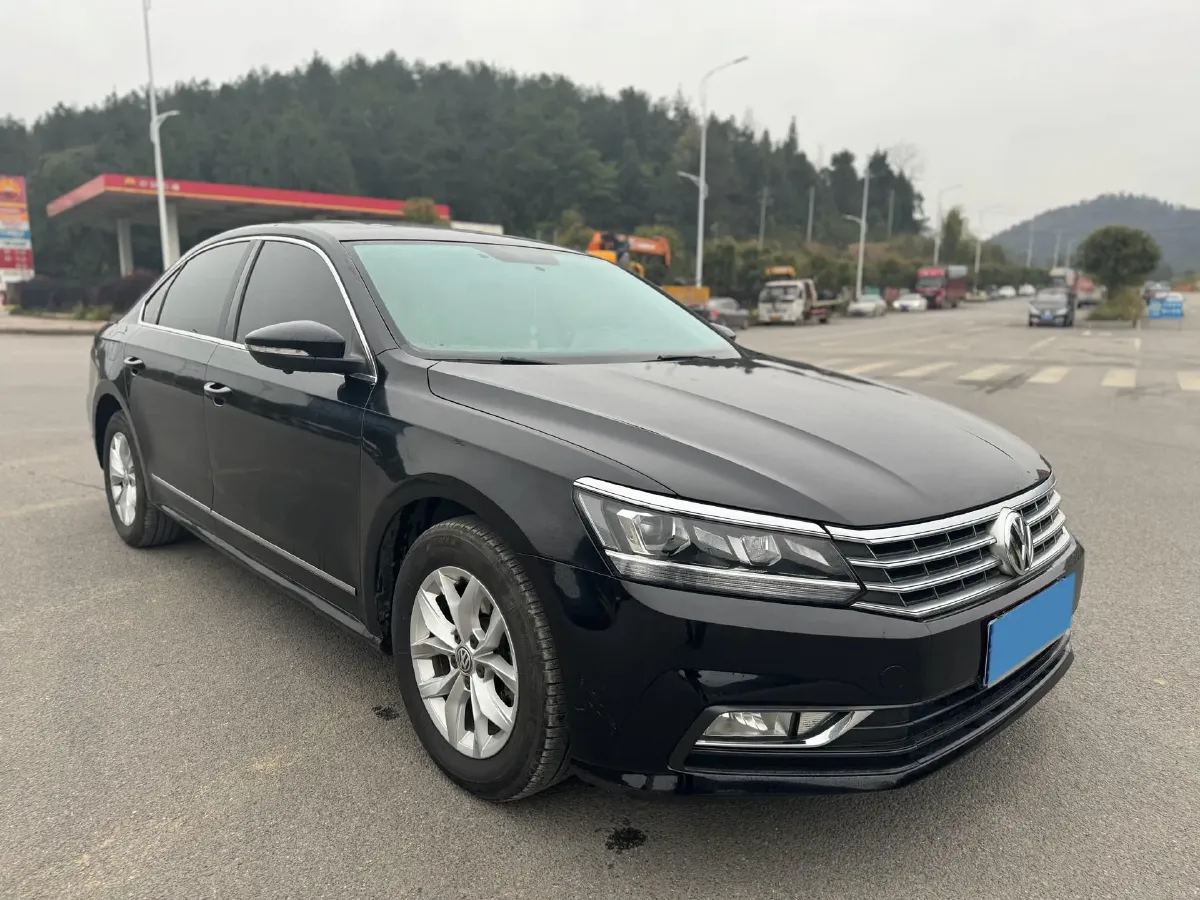 2017 Volkswagen Passat 1.8T 180HP L4 7DCT,autocango,china used car exporter,china ev exporter,chinese used car exporter,chinese used ev exporter