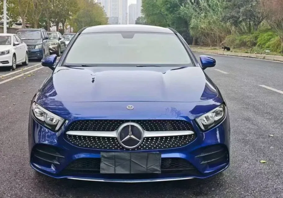 2021 Mercedes-Benz A Class 1.3T 163HP L4 7DCT,autocango,china used car exporter,china ev exporter,chinese used car exporter,chinese used ev exporter