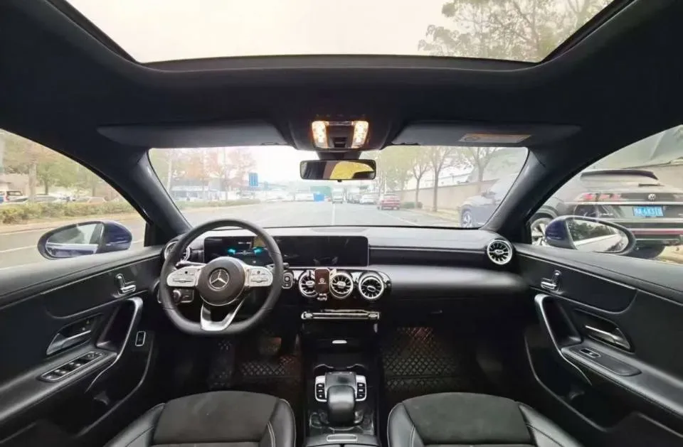 2021 Mercedes-Benz A Class 1.3T 163HP L4 7DCT,autocango,china used car exporter,china ev exporter,chinese used car exporter,chinese used ev exporter