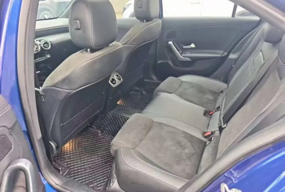 2021 Mercedes-Benz A Class 1.3T 163HP L4 7DCT,autocango,china used car exporter,china ev exporter,chinese used car exporter,chinese used ev exporter