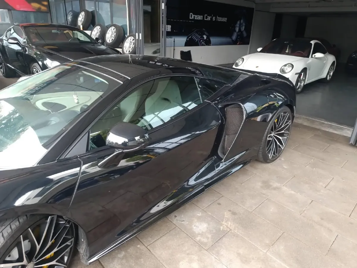 2019 Lorinser MAYBACH S Class 3.0T 367HP V6 9AT,autocango,china used car exporter,china ev exporter,chinese used car exporter,chinese used ev exporter