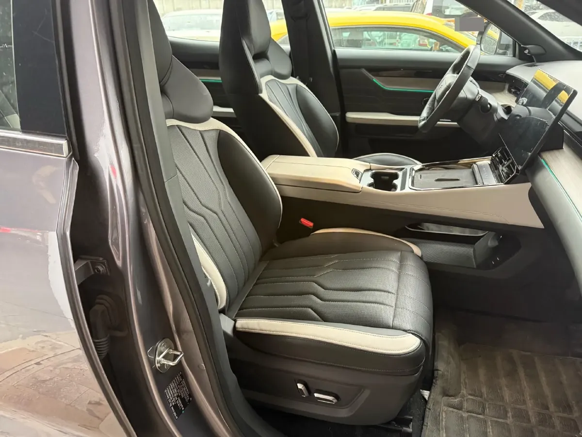 2024 Jetour ShanHai L6 1.5T 156HP L4 1DHT PHEV 19.43KWH,autocango,china used car exporter,china ev exporter,chinese used car exporter,chinese used ev exporter