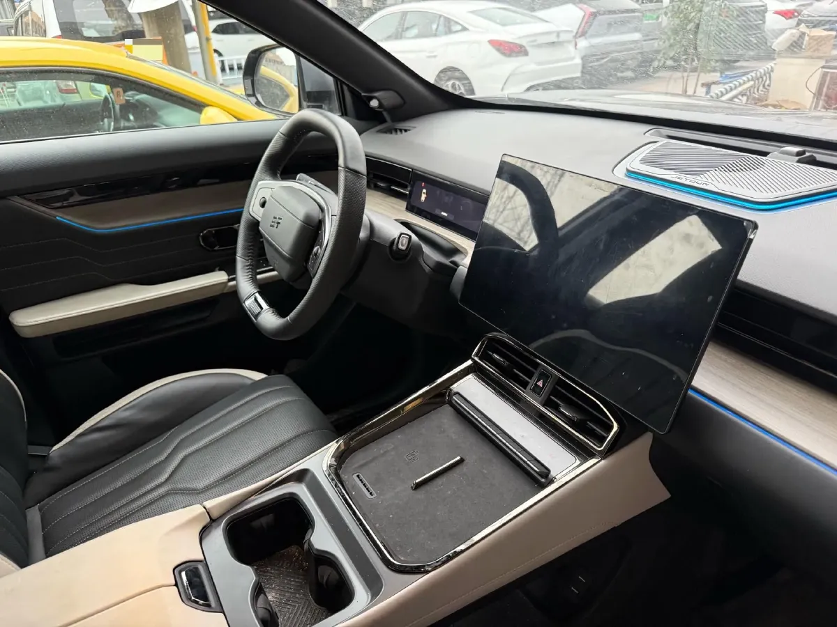 2024 Jetour ShanHai L6 1.5T 156HP L4 1DHT PHEV 19.43KWH,autocango,china used car exporter,china ev exporter,chinese used car exporter,chinese used ev exporter