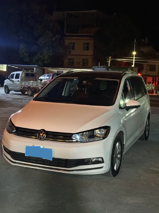 2016 Volkswagen Touran 1.4T 150HP L4 7DCT,autocango,china used car exporter,china ev exporter,chinese used car exporter,chinese used ev exporter