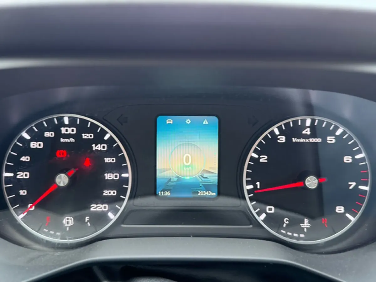 2021 Roewe i5 1.5L 120HP L4 5MT,autocango,china used car exporter,china ev exporter,chinese used car exporter,chinese used ev exporter