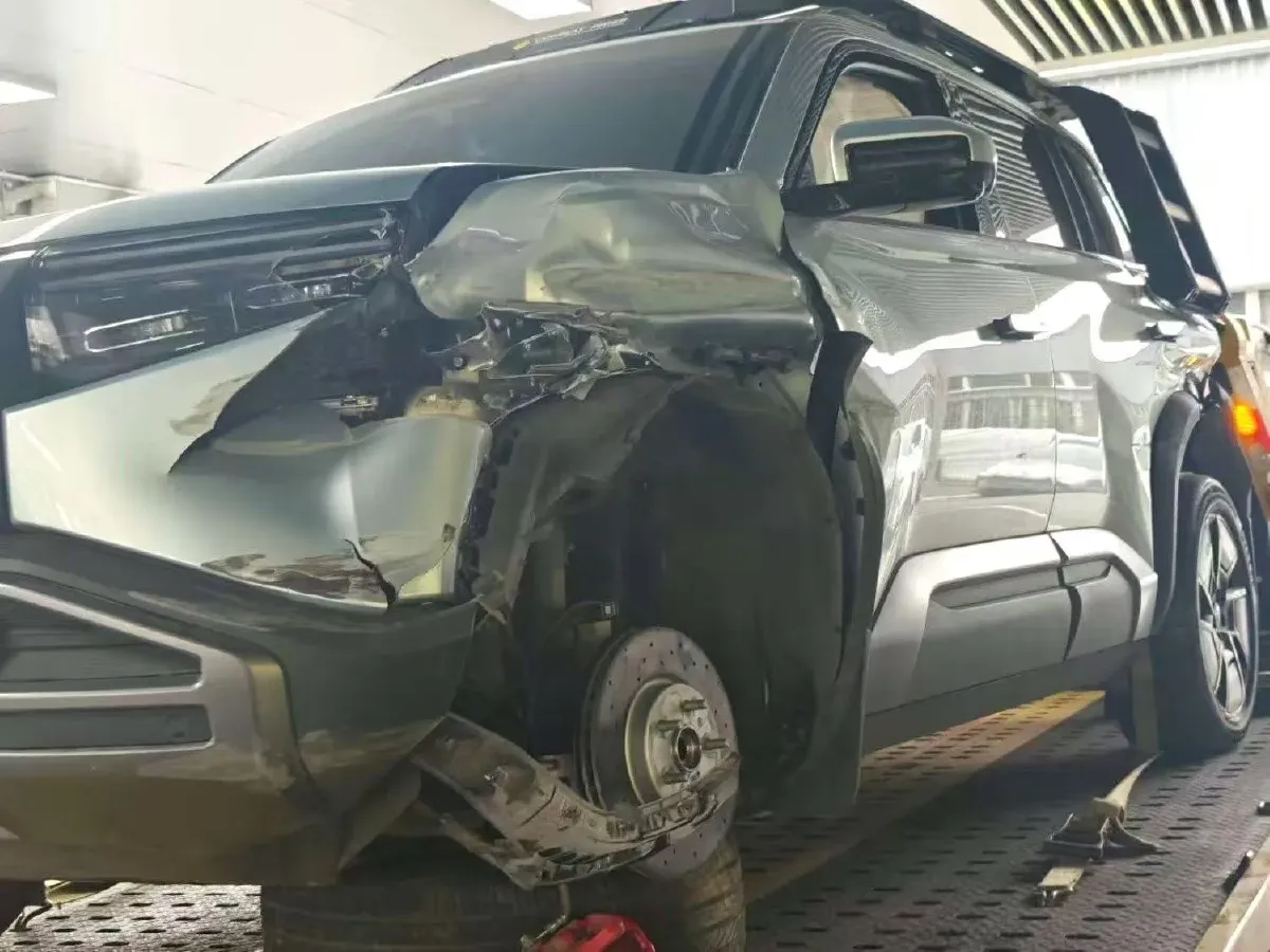 2025 FangChengBao Tai 3 BEV,autocango,china used car exporter,china ev exporter,chinese used car exporter,chinese used ev exporter