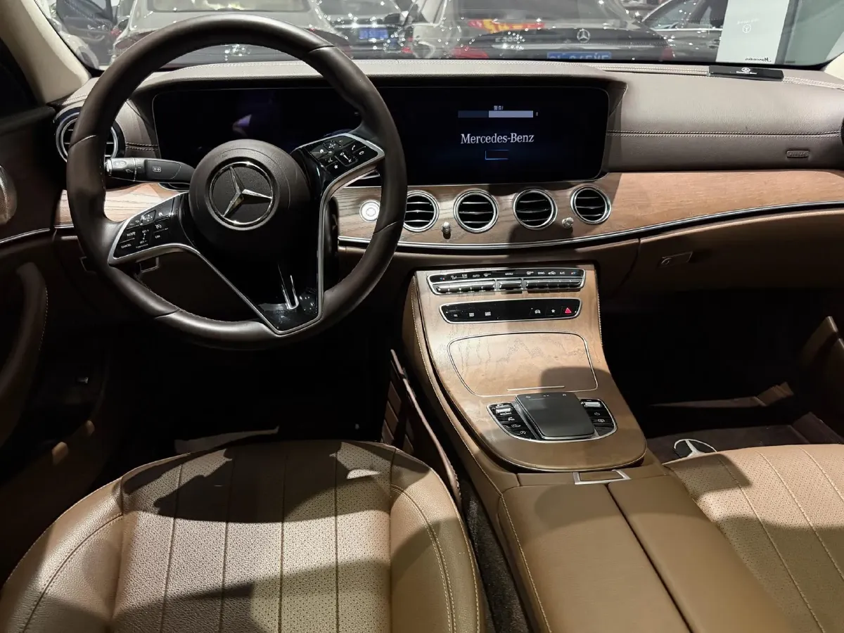 2022 Mercedes-Benz E Class 2.0T 258HP L4 9AT,autocango,china used car exporter,china ev exporter,chinese used car exporter,chinese used ev exporter