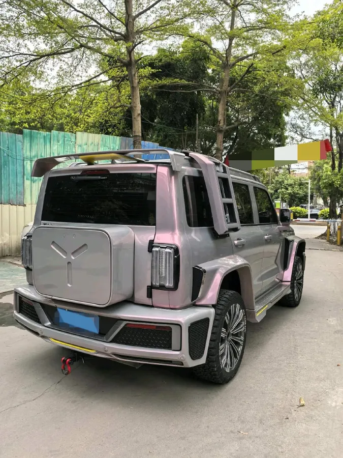 2021 Cyberspace 300 2.0T 227HP L4 8AT,autocango,china used car exporter,china ev exporter,chinese used car exporter,chinese used ev exporter