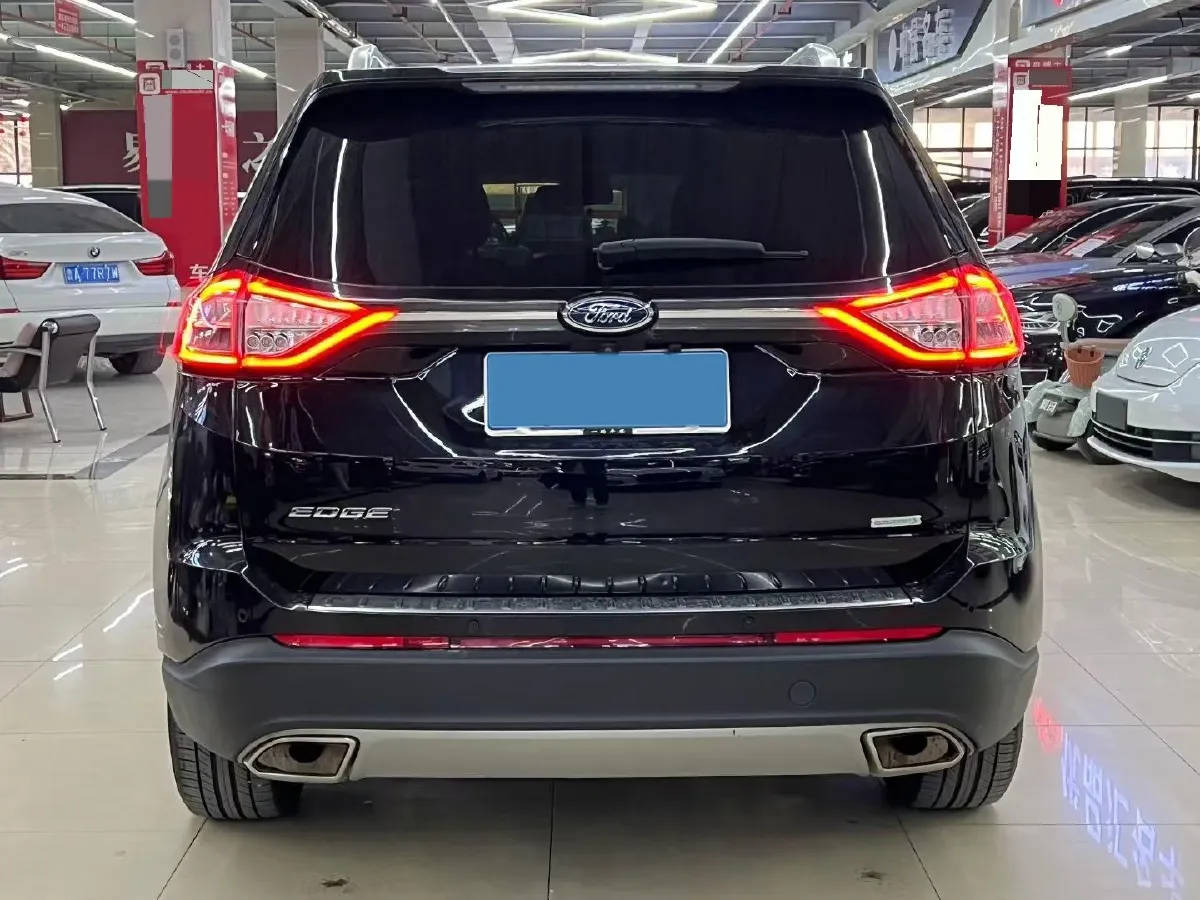 2018 Ford Edge 2.0T 245HP L4 6AT,autocango,china used car exporter,china ev exporter,chinese used car exporter,chinese used ev exporter