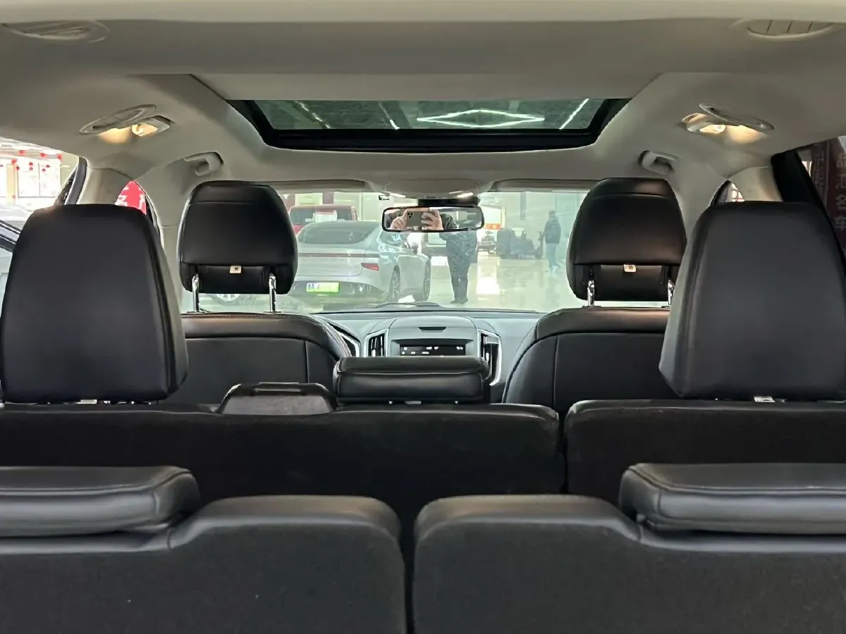 2018 Ford Edge 2.0T 245HP L4 6AT,autocango,china used car exporter,china ev exporter,chinese used car exporter,chinese used ev exporter