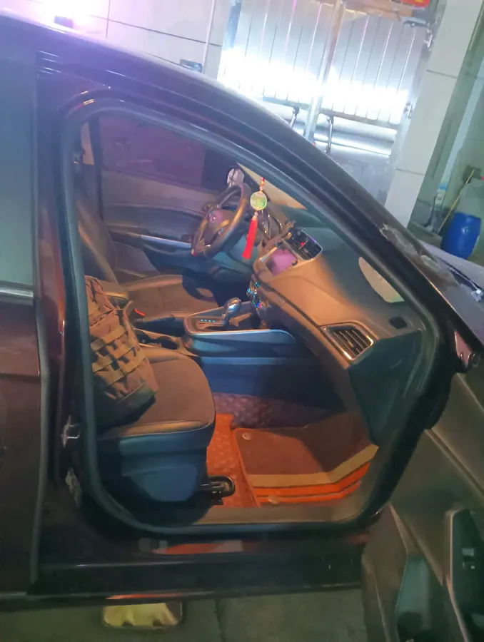 2019 Ford Escort 1.5L 122HP L3 6AT,autocango,china used car exporter,china ev exporter,chinese used car exporter,chinese used ev exporter