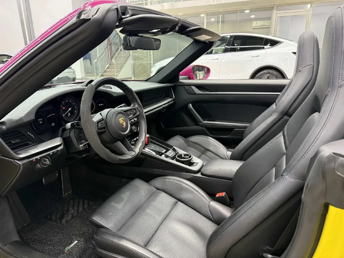 2023 Porsche 911 3.0T 385HP H6 8DCT,autocango,china used car exporter,china ev exporter,chinese used car exporter,chinese used ev exporter