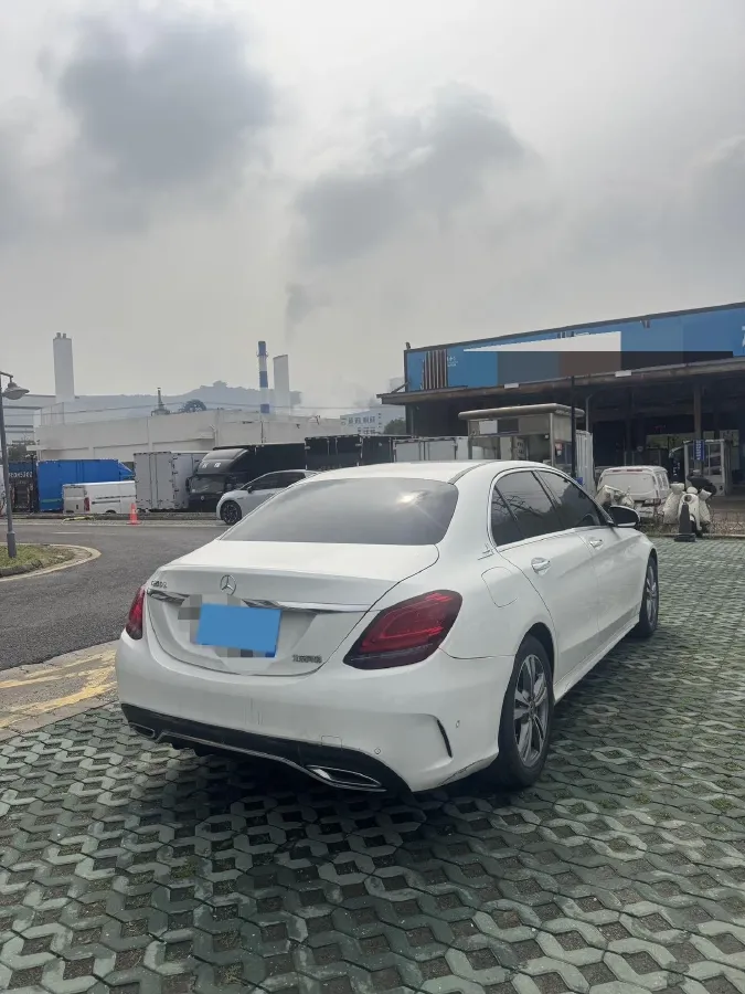 2020 Mercedes-Benz C Class 1.5T 156HP L4 9AT,autocango,china used car exporter,china ev exporter,chinese used car exporter,chinese used ev exporter