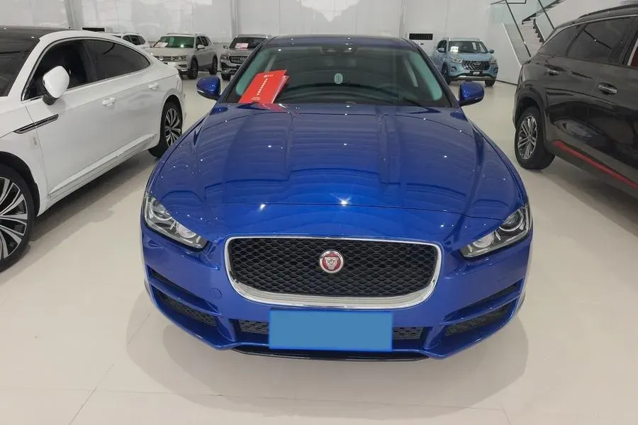 2019 HongQi H7 2.0T 204HP L4 6AT,autocango,china used car exporter,china ev exporter,chinese used car exporter,chinese used ev exporter