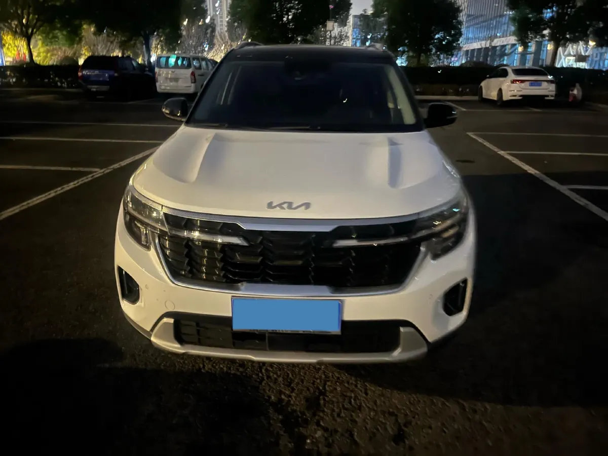 2023 Kia Seltos 1.5L 115HP L4 CVT,autocango,china used car exporter,china ev exporter,chinese used car exporter,chinese used ev exporter
