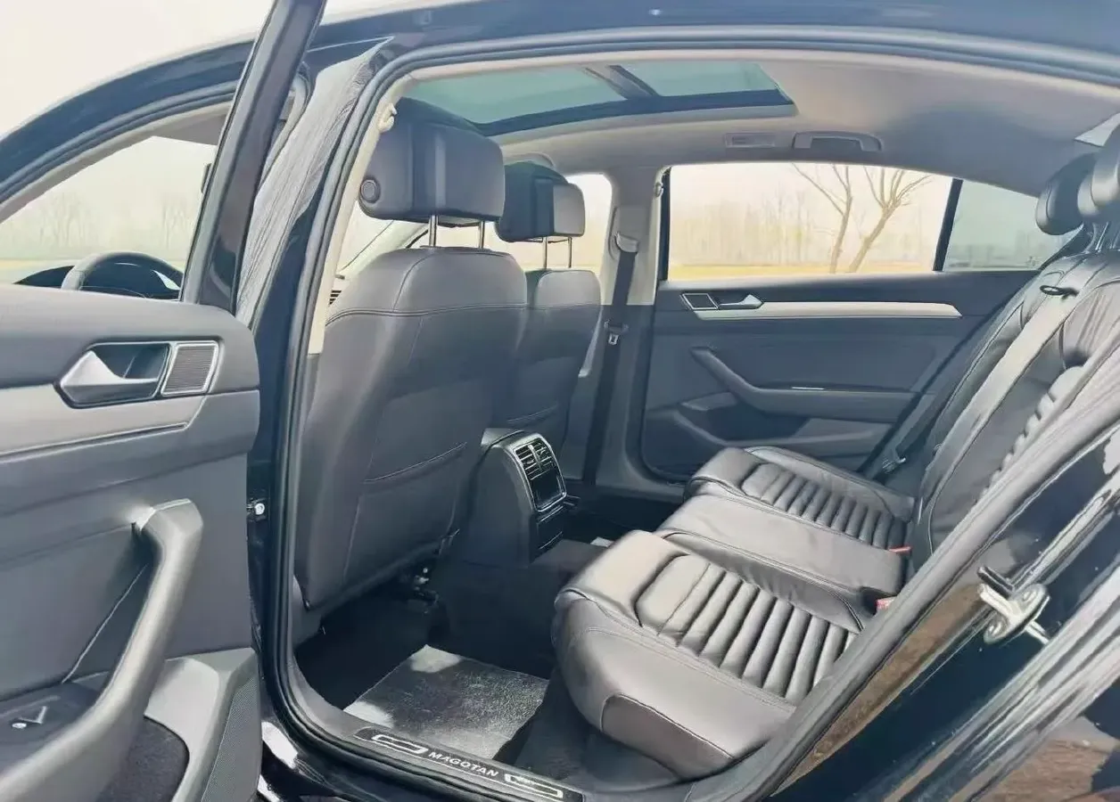 2018 Volkswagen Magotan 1.4T 150HP L4 7DCT,autocango,china used car exporter,china ev exporter,chinese used car exporter,chinese used ev exporter