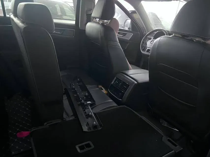 2019 Volkswagen Teramont 2.0T 220HP L4 7DCT,autocango,china used car exporter,china ev exporter,chinese used car exporter,chinese used ev exporter