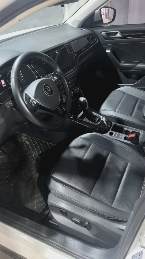 2022 Volkswagen T-Roc 1.4T 150HP L4 7DCT,autocango,china used car exporter,china ev exporter,chinese used car exporter,chinese used ev exporter