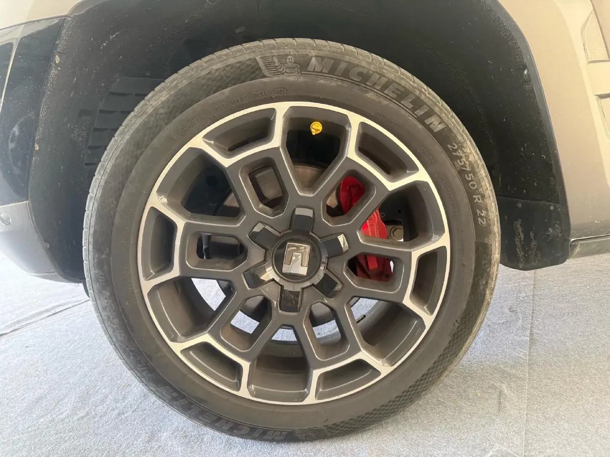 2024 Tank 700 3.0T 360HP V6 9AT PHEV 37.1KWH,autocango,china used car exporter,china ev exporter,chinese used car exporter,chinese used ev exporter