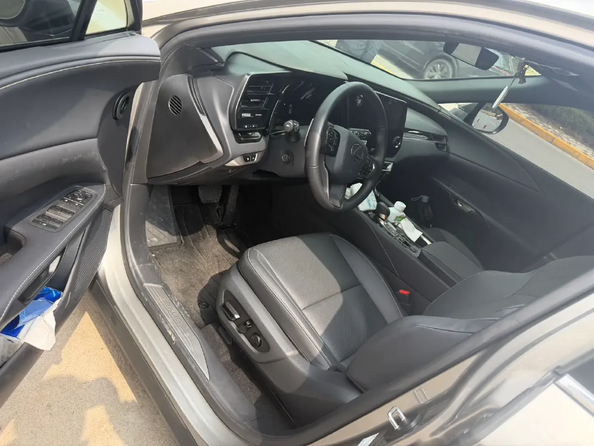 2026 Lexus RX 2.0T 248HP L4 8AT,autocango,china used car exporter,china ev exporter,chinese used car exporter,chinese used ev exporter