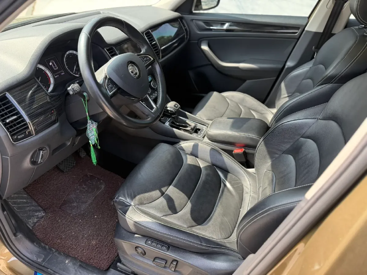 2017 Skoda Kodiak 1.8T 180HP L4 7DCT,autocango,china used car exporter,china ev exporter,chinese used car exporter,chinese used ev exporter