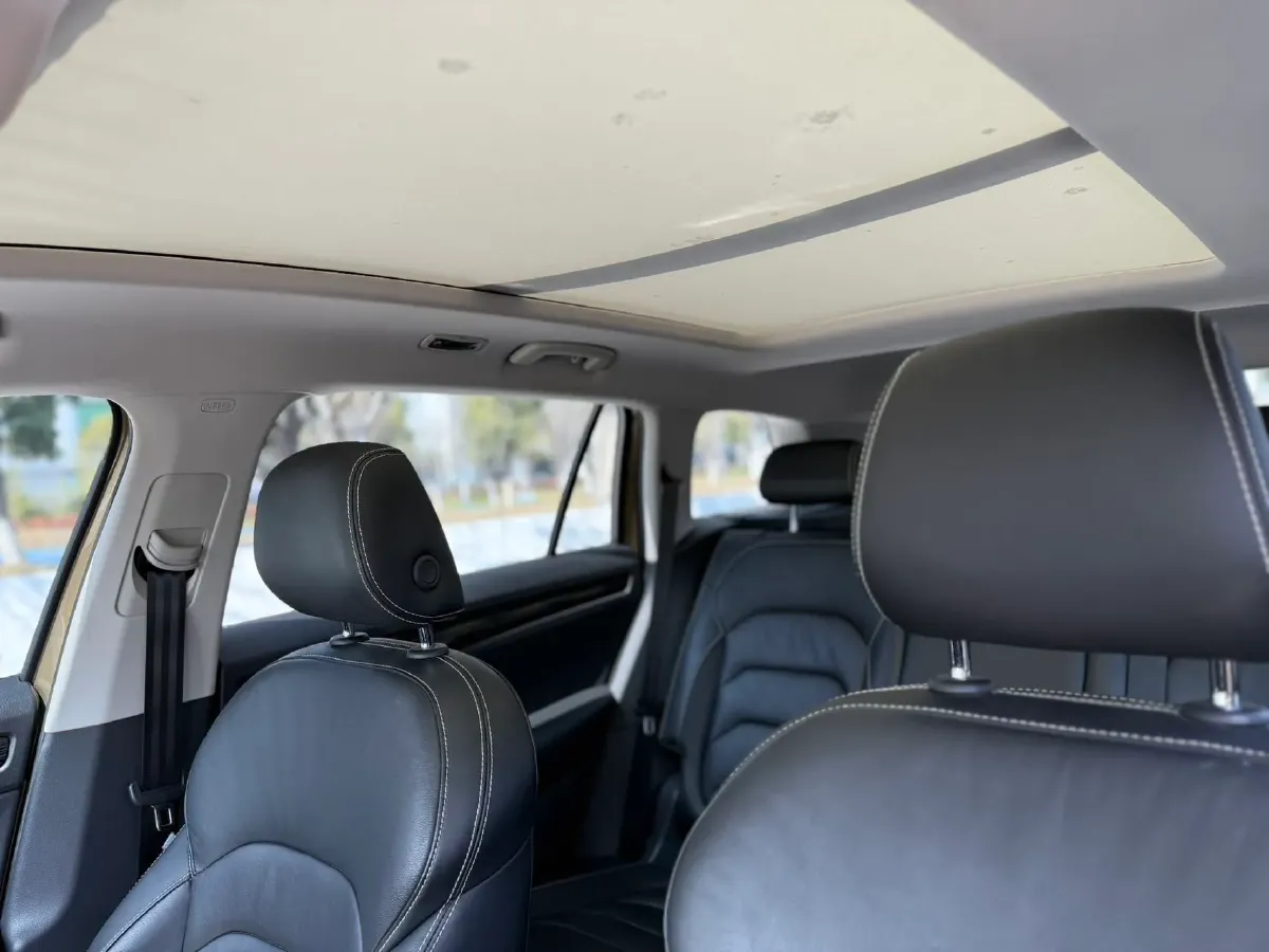 2017 Skoda Kodiak 1.8T 180HP L4 7DCT,autocango,china used car exporter,china ev exporter,chinese used car exporter,chinese used ev exporter