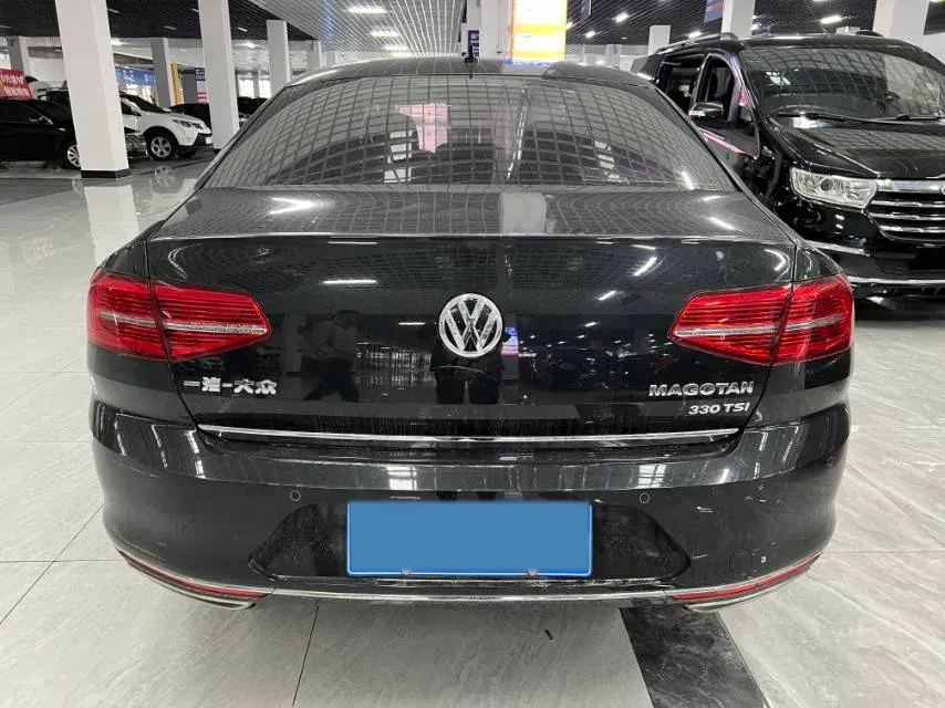2019 Volkswagen Magotan 2.0T 186HP L4 7DCT,autocango,china used car exporter,china ev exporter,chinese used car exporter,chinese used ev exporter