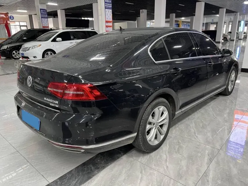 2019 Volkswagen Magotan 2.0T 186HP L4 7DCT,autocango,china used car exporter,china ev exporter,chinese used car exporter,chinese used ev exporter