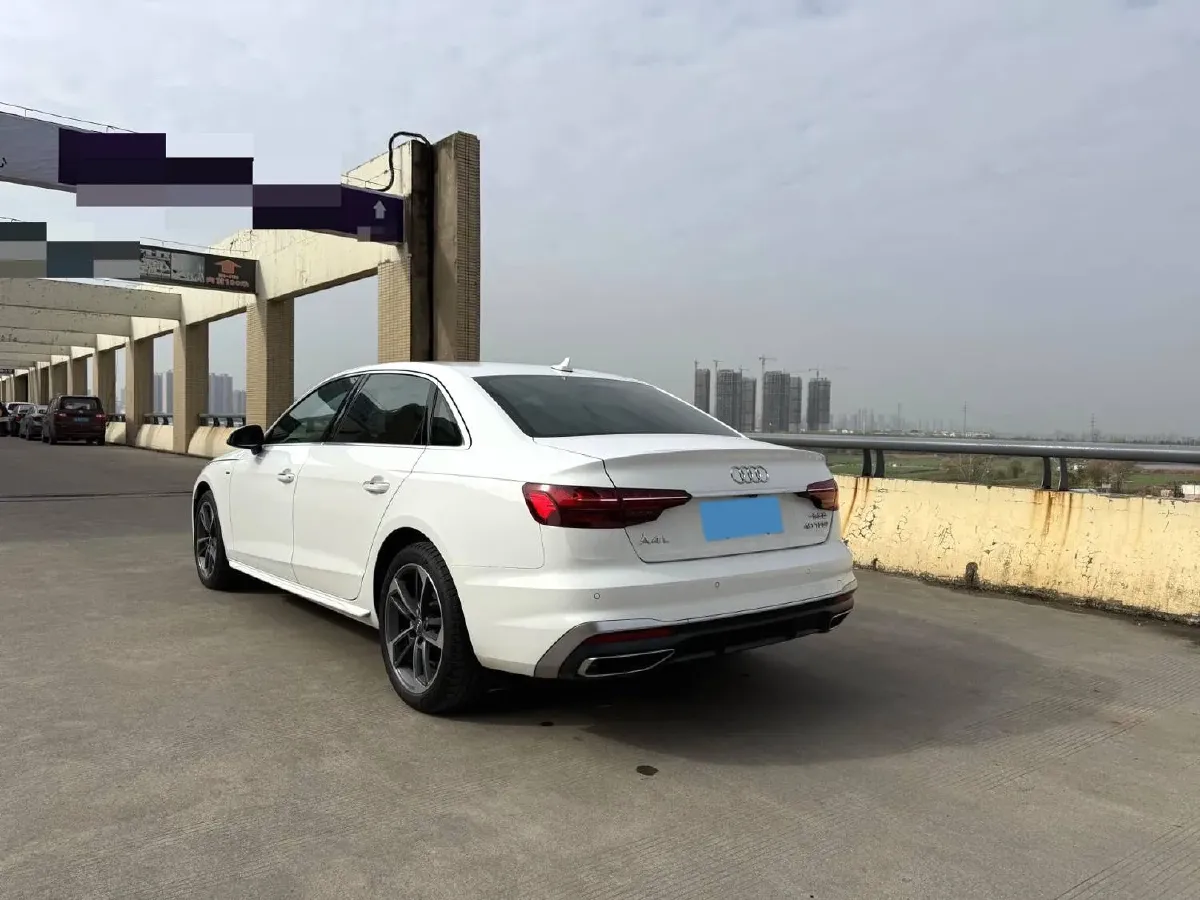 2020 Audi A4L 2.0T 190HP L4 7DCT,autocango,china used car exporter,china ev exporter,chinese used car exporter,chinese used ev exporter