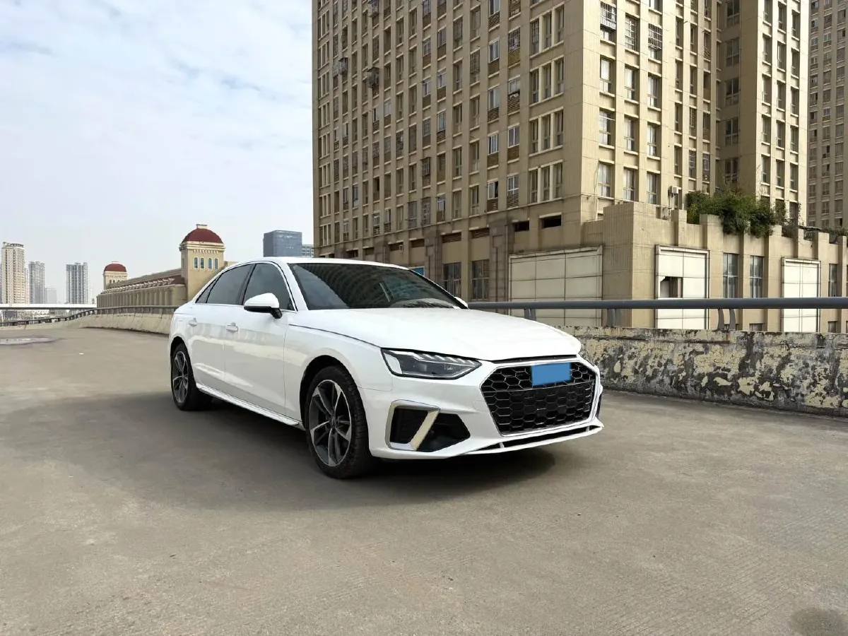 2020 Audi A4L 2.0T 190HP L4 7DCT,autocango,china used car exporter,china ev exporter,chinese used car exporter,chinese used ev exporter
