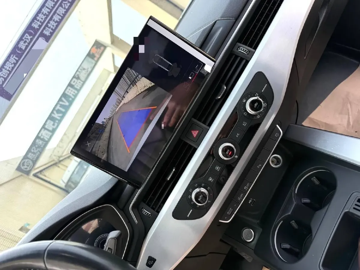 2020 Audi A4L 2.0T 190HP L4 7DCT,autocango,china used car exporter,china ev exporter,chinese used car exporter,chinese used ev exporter