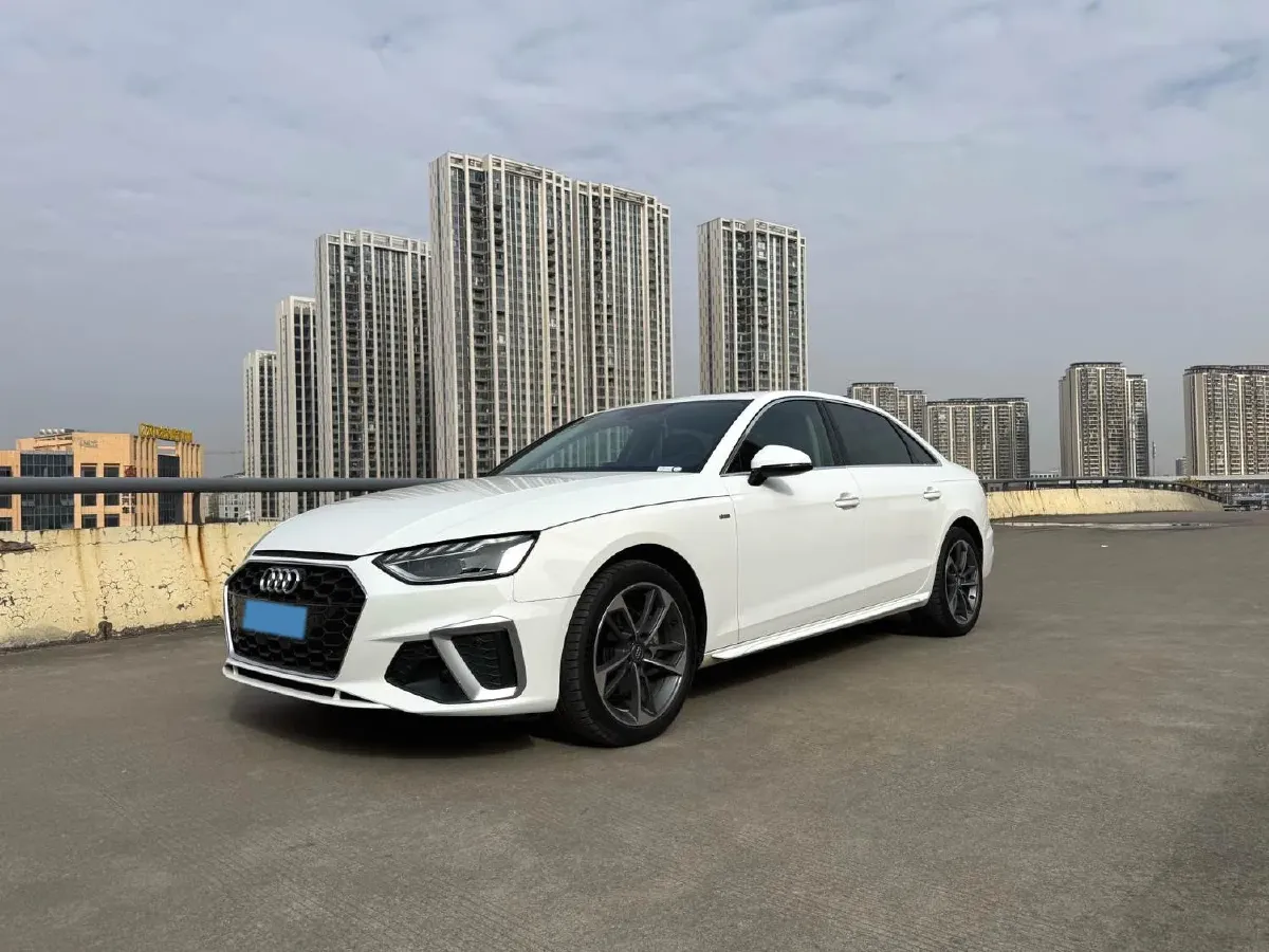 2020 Audi A4L 2.0T 190HP L4 7DCT,autocango,china used car exporter,china ev exporter,chinese used car exporter,chinese used ev exporter